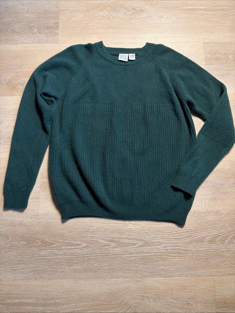 Vintage 90s Field Gear Marshall Fields Lambswool Cashmere Green Crewneck Sweater